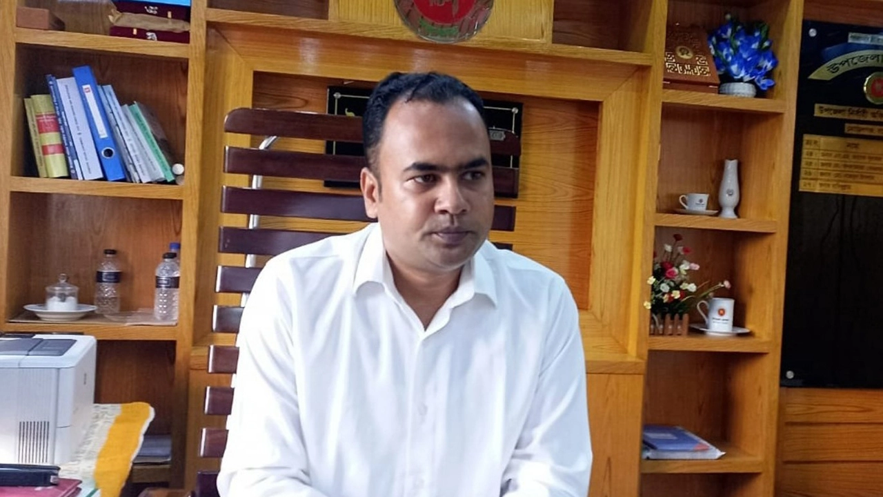 মোরেলগঞ্জে খাল খনন প্রকল্প শেষে ৪২ লাখ টাকা সরকারি কোষাগারে ফেরত