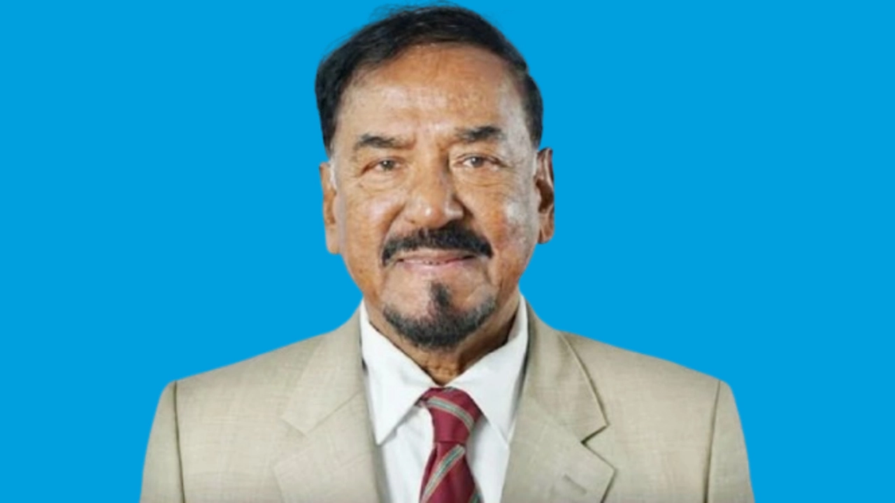 বাংলাদেশ জাতীয় সংসদের স্পিকার হাফিজ উদ্দিন আহমদ।