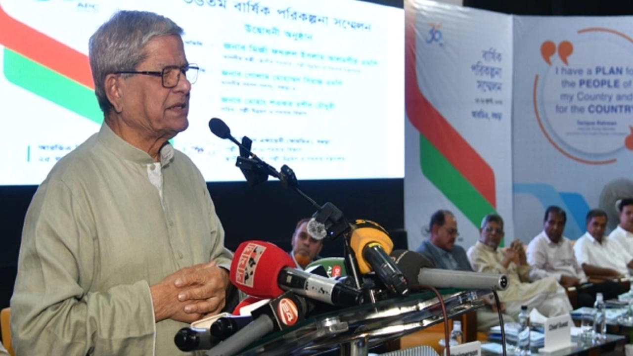 গবেষণা ও উদ্ভাবনের সুফল কৃষকের কাছে পৌঁছানোর আহ্বান মির্জা ফখরুলের