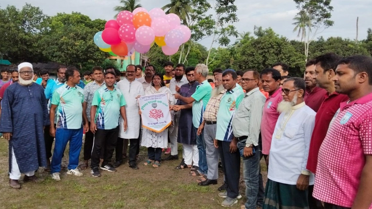 বাঘারপাড়ায় ফুটবল ট্যালেন্ট হান্টের চূড়ান্ত বাছাই ও প্রীতি ম্যাচ