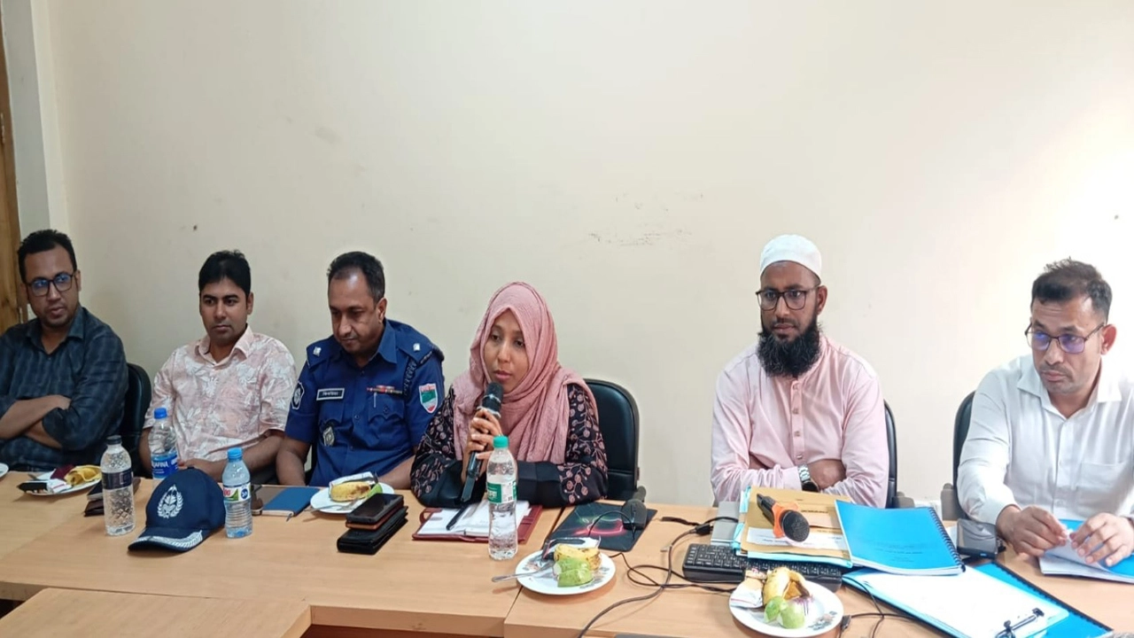 ফ্যামিলি কার্ড কর্মসূচি সরকারের যুগান্তকারী উদ্যোগ: ঝিকরগাছা ইউএনও